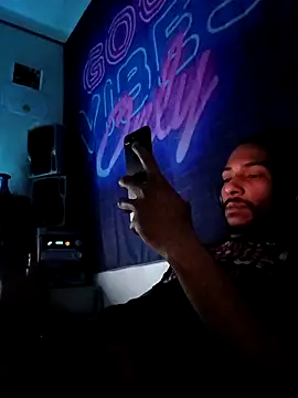 Mikaaa97 online show from 04-14-26, 12:04