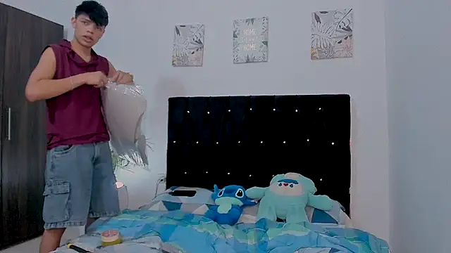 Zacktorres  online show from 10-17-25, 10:00