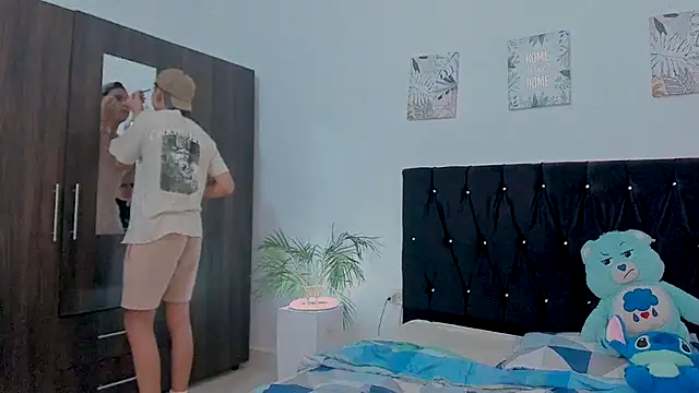 Zacktorres  online show from 10-16-25, 11:57