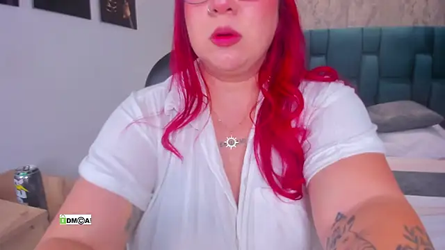Snapshot of Bellavelvet_1 chatting on 09-24-25, 03:35 Bellavelvet 1 online show from 09-24-25, 03:35