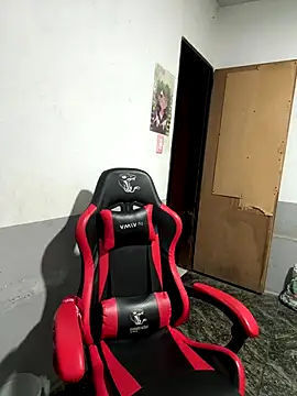 Lunarebelde online show from 12-20-25, 02:20