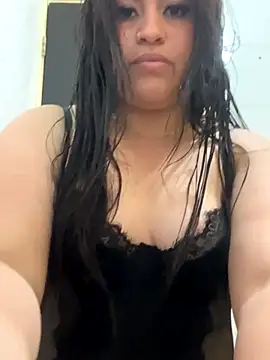 Snapshot of Cherry_kissxx chatting on 10-08-25, 03:41 Cherry kissxx online show from 10-08-25, 03:41