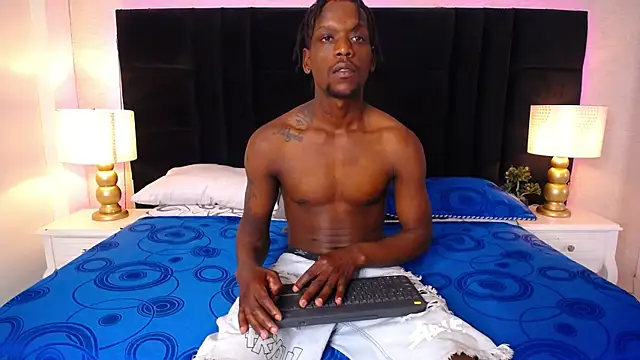 SkylerBigxxx online show from 05-09-26, 04:27