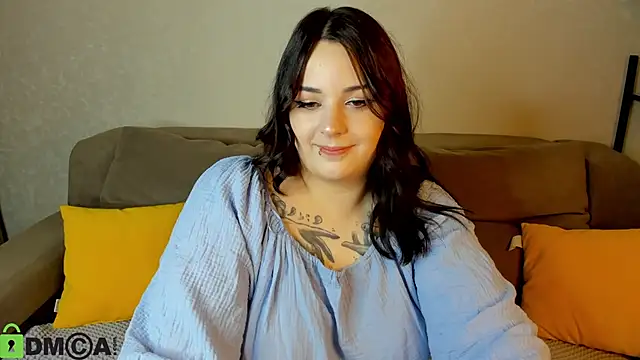 Mia R0ss online show from 10-18-25, 01:07