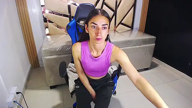 Maily a  online show from 01-15-26, 03:21