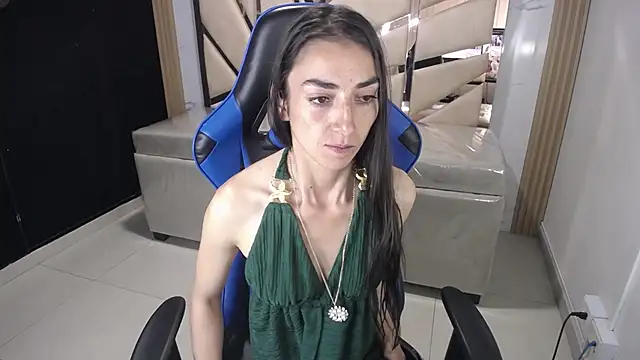 Maily a  online show from 12-21-25, 12:51