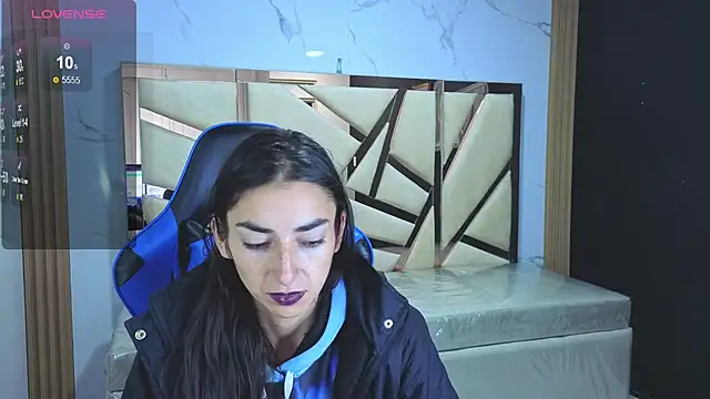 Maily a  online show from 03-21-26, 02:57