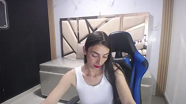 Maily a  online show from 11-02-25, 03:22