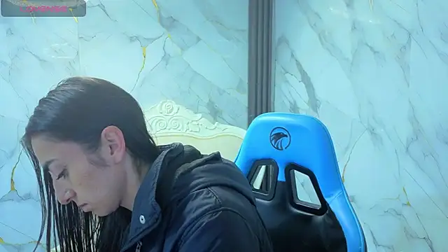 Maily a  online show from 03-12-26, 03:12