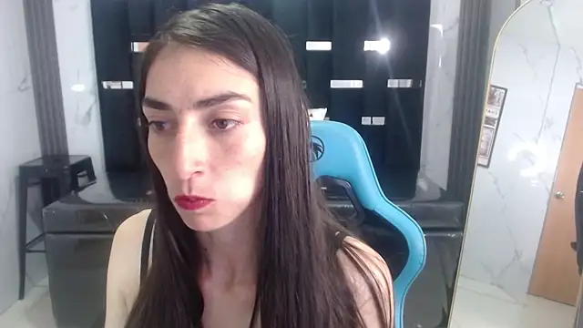 Snapshot of Maily_a_ chatting on 10-07-25, 02:56 Maily a online show from 10-07-25, 02:56