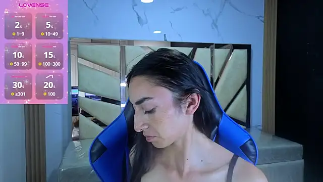 Maily a  online show from 02-20-26, 02:41