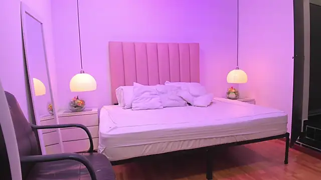 Amy Ferreira online show from 11-03-25, 03:12