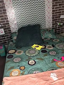 Snapshot of KaMila_M00N chatting on 10-06-25, 04:19 KaMila M00N online show from 10-06-25, 04:19