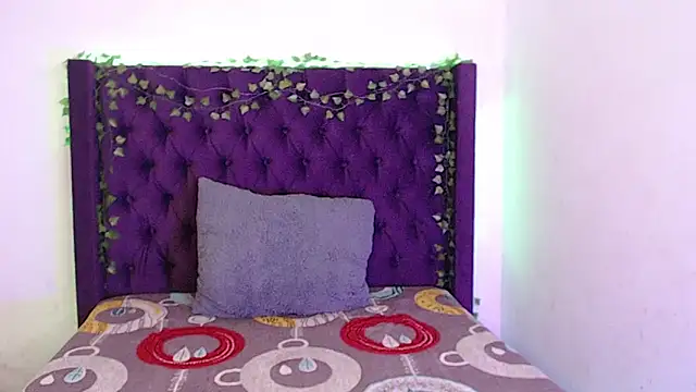 KaMila M00N online show from 05-07-26, 08:34