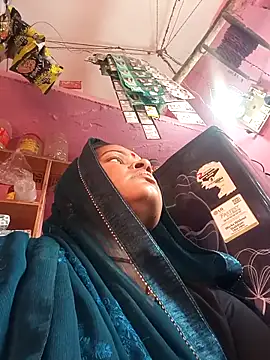 Snapshot of Sh_kiyara chatting on 09-22-25, 01:44 Sh kiyara online show from 09-22-25, 01:44