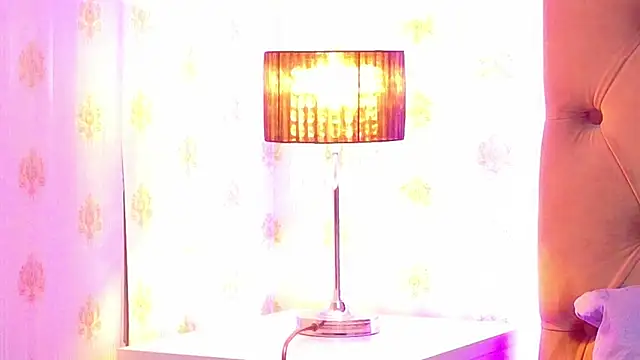 CoraVex online show from 04-29-26, 03:32