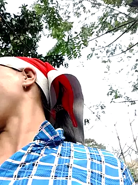 Snapshot of donna-bae chatting on 02-16-26, 09:41 donna-bae online show from 02-16-26, 09:41