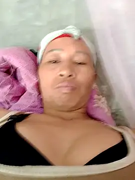 Snapshot of donna-bae chatting on 03-02-26, 06:25 donna-bae online show from 03-02-26, 06:25