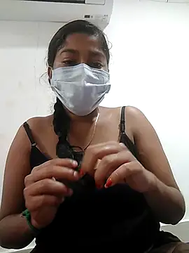 Snapshot of TAMIL_AMMUKUTTYY chatting on 09-24-25, 07:42 TAMIL AMMUKUTTYY online show from 09-24-25, 07:42