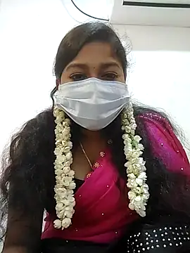 Snapshot of TAMIL_AMMUKUTTYY chatting on 09-21-25, 06:13 TAMIL AMMUKUTTYY online show from 09-21-25, 06:13