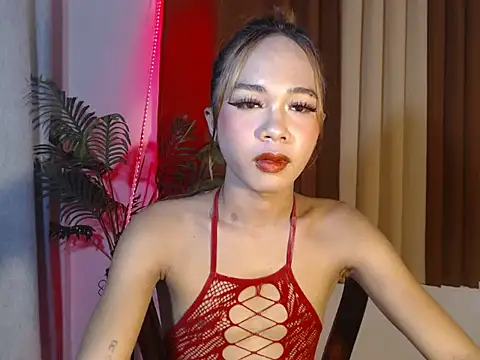 Snapshot of sweet_athena chatting on 06-20-26, 04:06 sweet athena online show from 06-20-26, 04:06