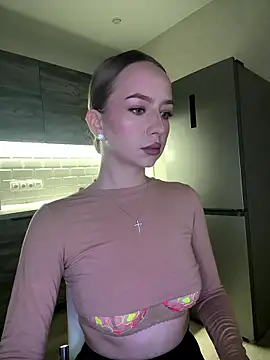 MissOyee online show from 01-15-26, 07:39