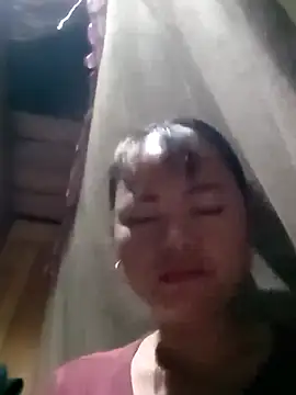 Snapshot of emly-xinh18 chatting on 10-02-25, 05:16 emly-xinh18 online show from 10-02-25, 05:16