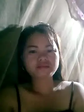 Snapshot of emly-xinh18 chatting on 10-08-25, 07:14 emly-xinh18 online show from 10-08-25, 07:14