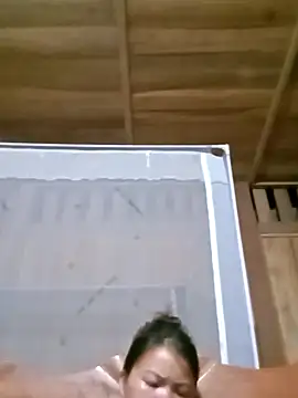 Snapshot of emly-xinh18 chatting on 10-05-25, 12:18 emly-xinh18 online show from 10-05-25, 12:18