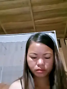 Snapshot of emly-xinh18 chatting on 09-24-25, 09:54 emly-xinh18 online show from 09-24-25, 09:54