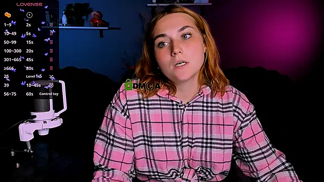 casey meow  online show from 10-18-25, 08:49