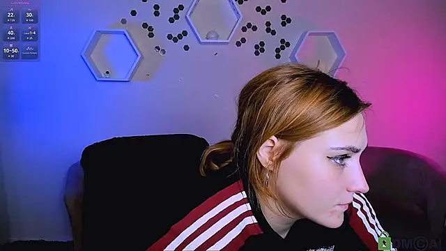 casey meow  online show from 11-30-25, 10:05