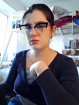 Snapshot of Luna_Moody chatting on 09-26-25, 01:40 Luna Moody online show from 09-26-25, 01:40