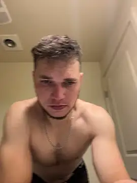 Snapshot of Matthew23Z chatting on 10-28-25, 12:55 Matthew23Z online show from 10-28-25, 12:55