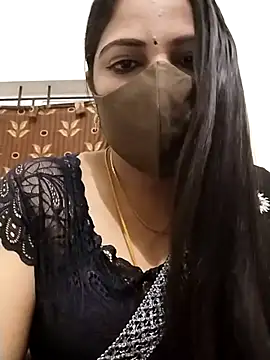 Snapshot of hottamil_honey_couples chatting on 10-02-25, 10:46 hottamil honey couples online show from 10-02-25, 10:46