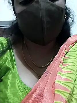 Snapshot of hottamil_honey_couples chatting on 09-30-25, 12:38 hottamil honey couples online show from 09-30-25, 12:38