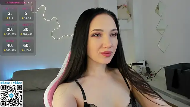 Helen Spark online show from 11-09-25, 01:53