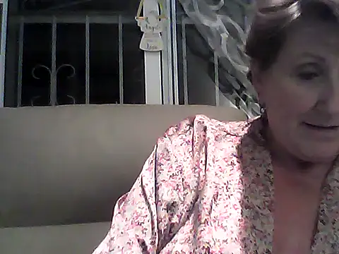 LadyLuxe xx online show from 10-13-25, 06:20