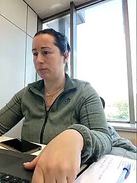 Snapshot of bichota85 chatting on 02-16-26, 09:52 bichota85 online show from 02-16-26, 09:52