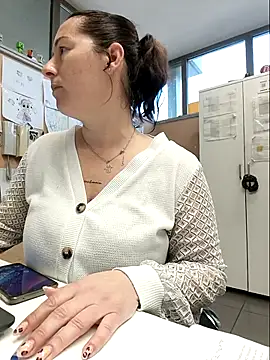 Snapshot of bichota85 chatting on 02-27-26, 10:48 bichota85 online show from 02-27-26, 10:48