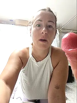 bichota85 online show from 10-15-25, 03:38