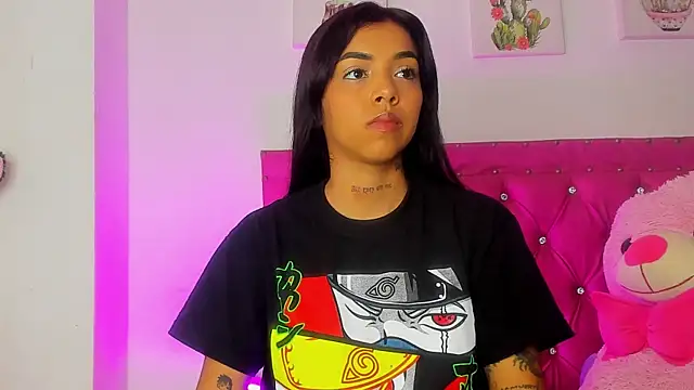 Snapshot of dahiiangomezz chatting on 02-13-26, 05:02 dahiiangomezz online show from 02-13-26, 05:02