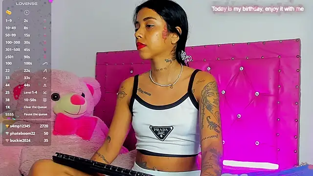 dahiiangomezz online show from 06-20-26, 11:43