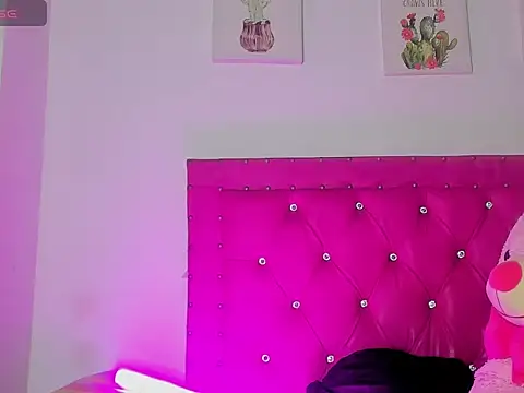 dahiiangomezz online show from 03-10-26, 07:18