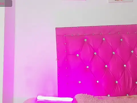 Snapshot of dahiiangomezz chatting on 02-28-26, 05:23 dahiiangomezz online show from 02-28-26, 05:23