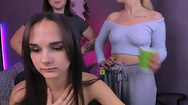 ariana ross7 online show from 10-03-25, 10:22