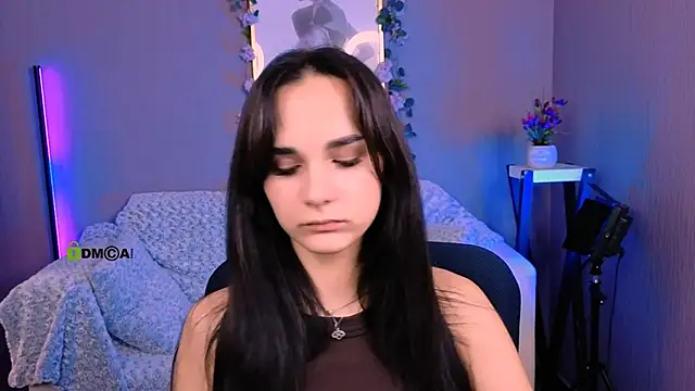 ariana ross7 online show from 10-18-25, 07:05