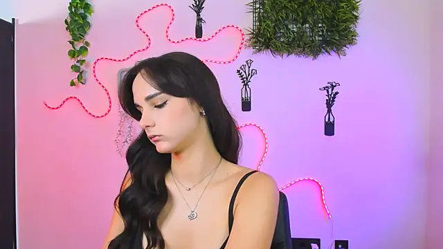 Snapshot of ariana_ross7 chatting on 07-16-26, 07:22 ariana ross7 online show from 07-16-26, 07:22