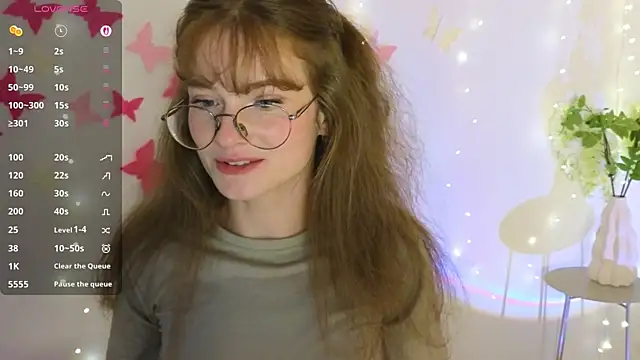 Snapshot of Katyaa_Lover chatting on 10-06-25, 03:35 Katyaa Lover online show from 10-06-25, 03:35