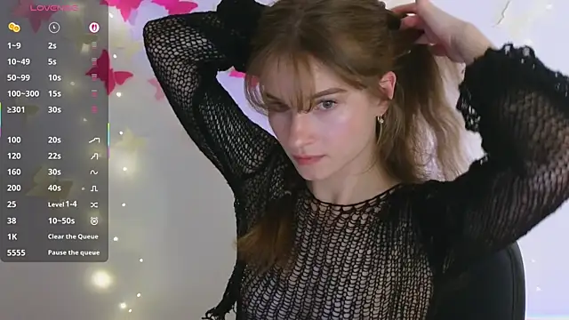 Snapshot of Katyaa_Lover chatting on 10-23-25, 03:32 Katyaa Lover online show from 10-23-25, 03:32